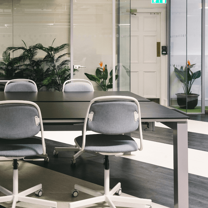 huckletree-dublin-workspace-desks